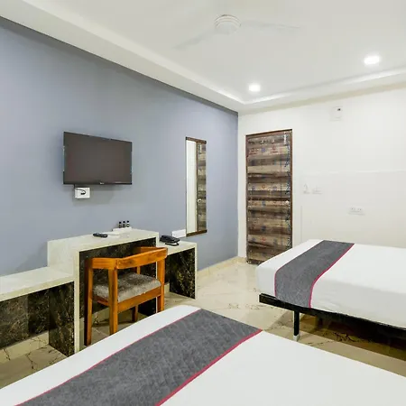 Super Townhouse Rio Hotel